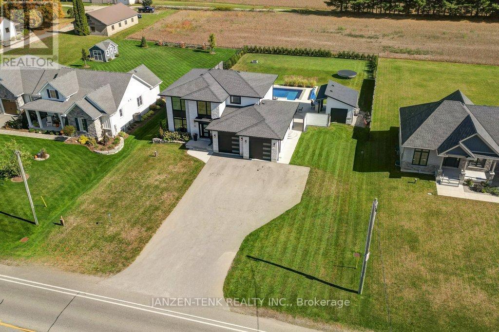 8476 Imperial Road S, Malahide, ON - Outdoor