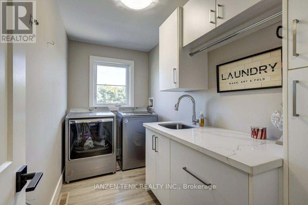 8476 Imperial Road S, Malahide, ON - Indoor Photo Showing Laundry Room