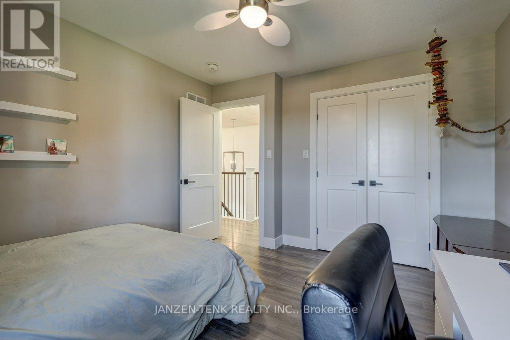 8476 Imperial Road S, Malahide, ON - Indoor Photo Showing Bedroom