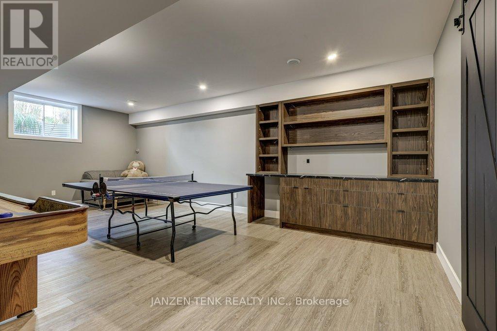 8476 Imperial Road S, Malahide, ON - Indoor Photo Showing Other Room