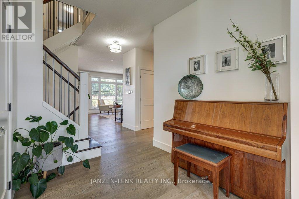 8476 Imperial Road S, Malahide, ON - Indoor Photo Showing Other Room