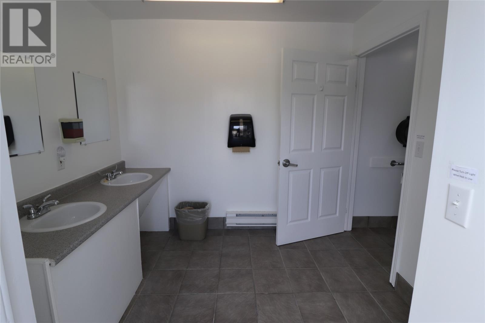 41 West Link Road, Rocky Harbour, NL