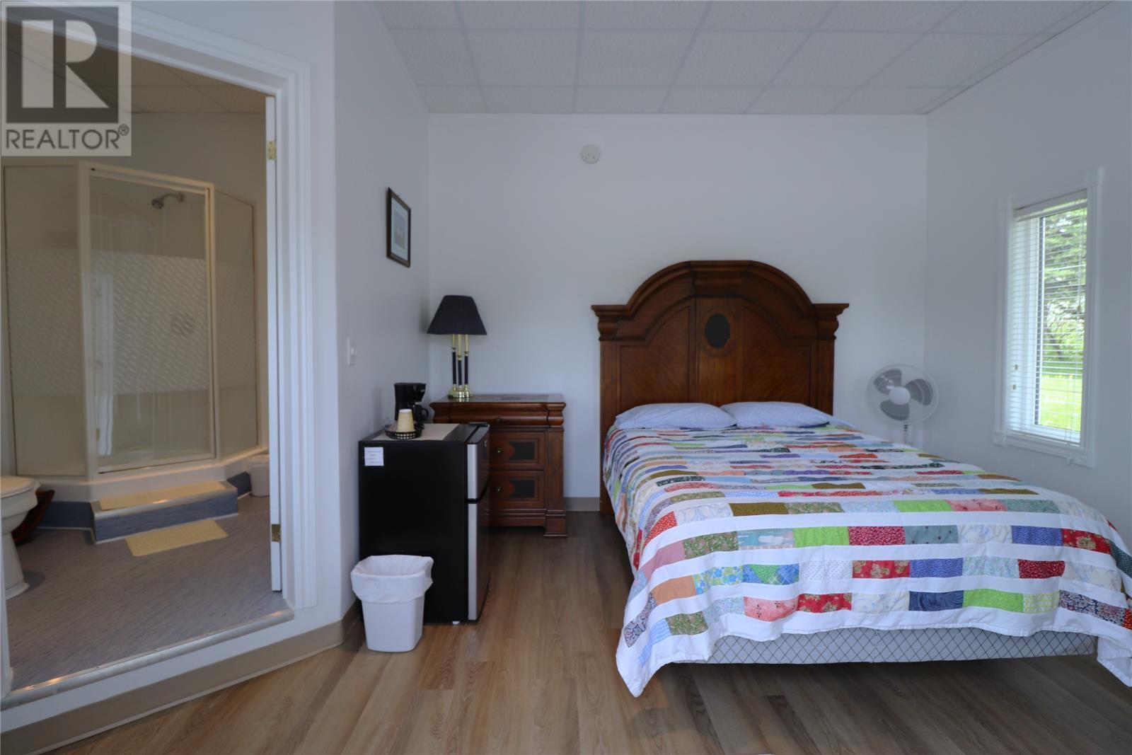 41 West Link Road, Rocky Harbour, NL