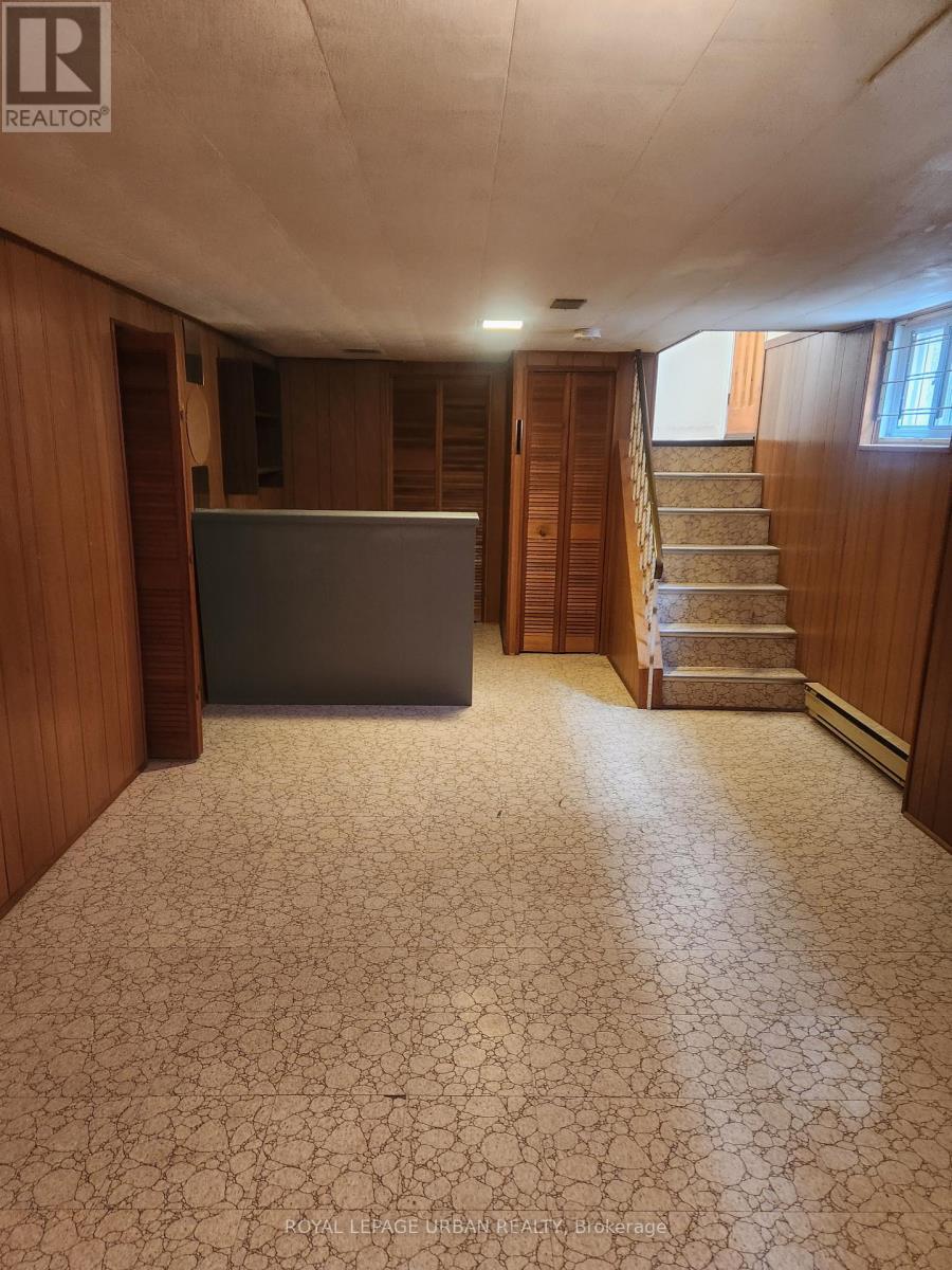 304 Linsmore Crescent, Toronto, ON - Indoor Photo Showing Other Room