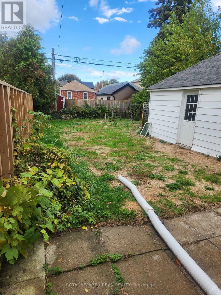 304 Linsmore Crescent, Toronto, ON - Outdoor