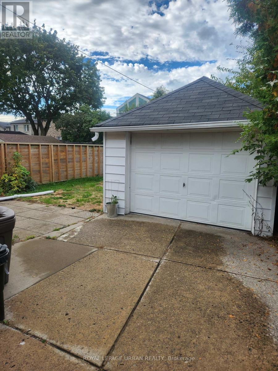 304 Linsmore Crescent, Toronto, ON - Outdoor