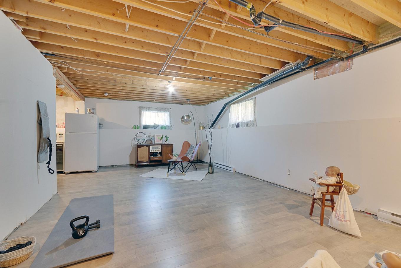 Salle familiale - 4981 Rue Du Jalon, Terrebonne (La Plaine), QC - Indoor Photo Showing Basement