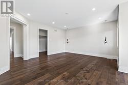 Primary Bedroom w/walk in closet -