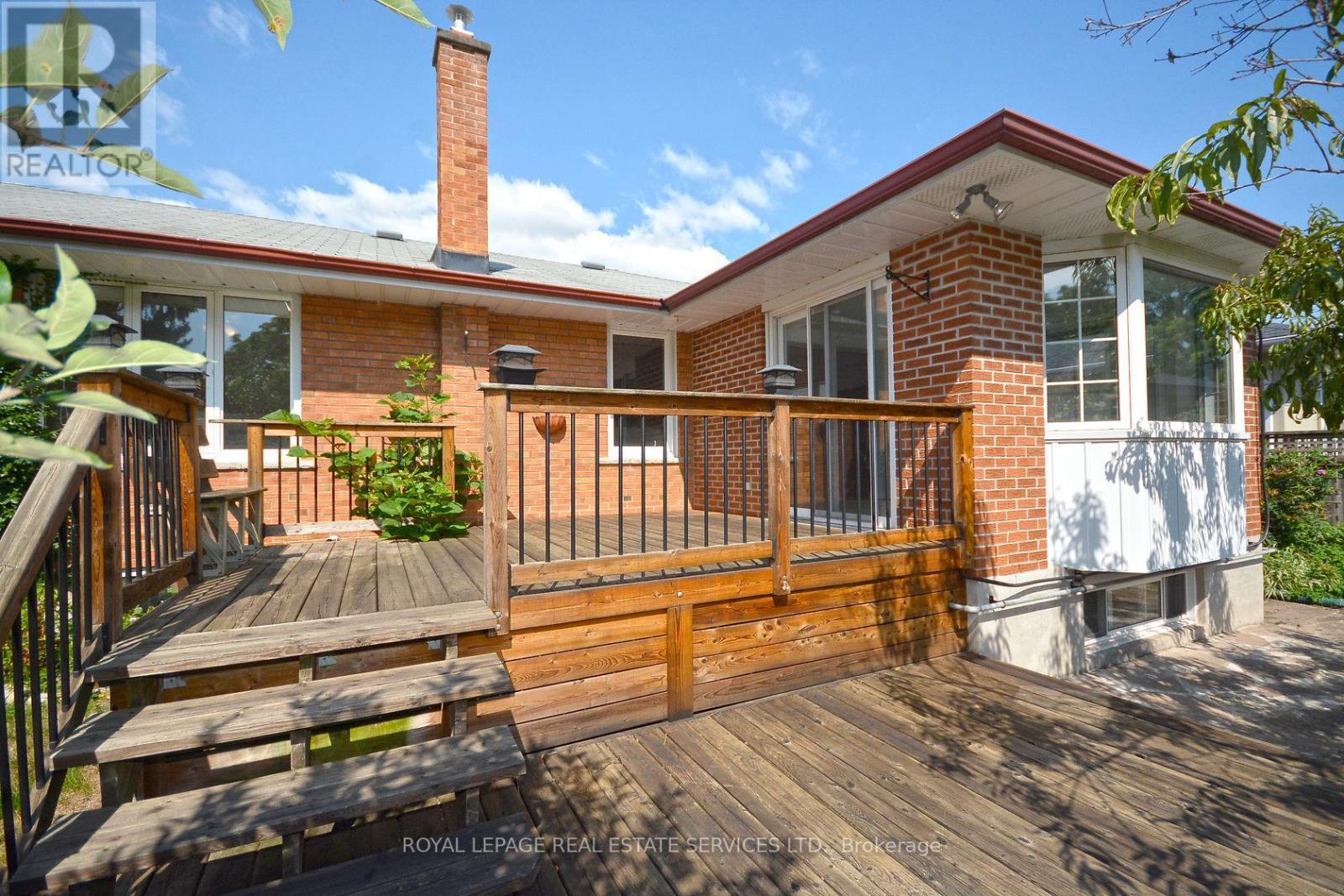Upper - 1144 Sarta Road, Oakville, ON - Outdoor With Deck Patio Veranda