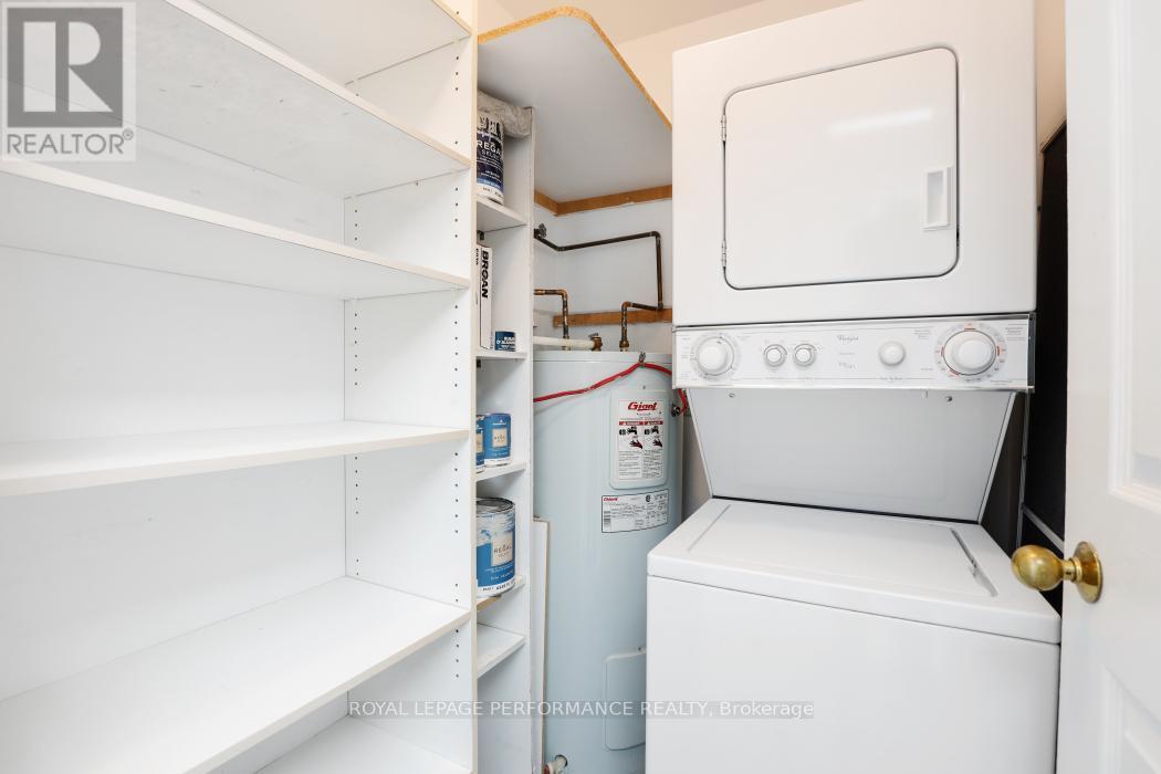 In-unit Laundry - 304 - 100 Bruyere Street, Ottawa, ON - Indoor Photo Showing Laundry Room