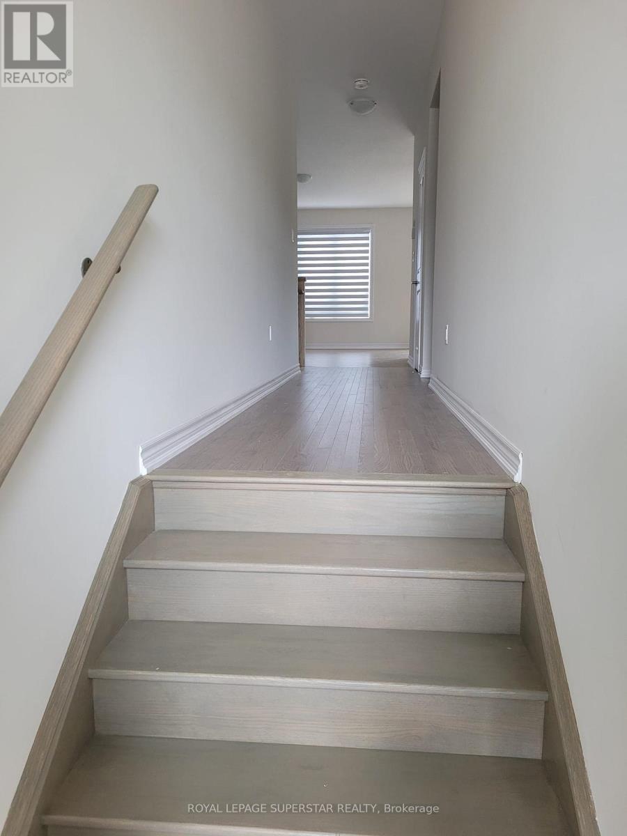 133 Berkely Street, Wasaga Beach, ON - Indoor Photo Showing Other Room