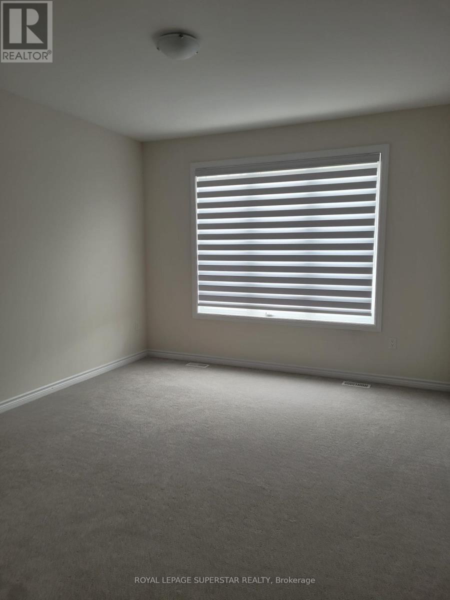 133 Berkely Street, Wasaga Beach, ON - Indoor Photo Showing Other Room