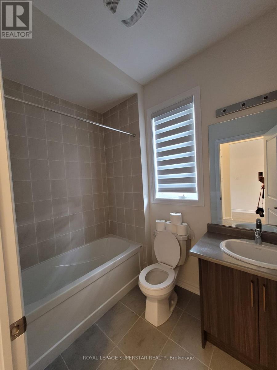 133 Berkely Street, Wasaga Beach, ON - Indoor Photo Showing Bathroom