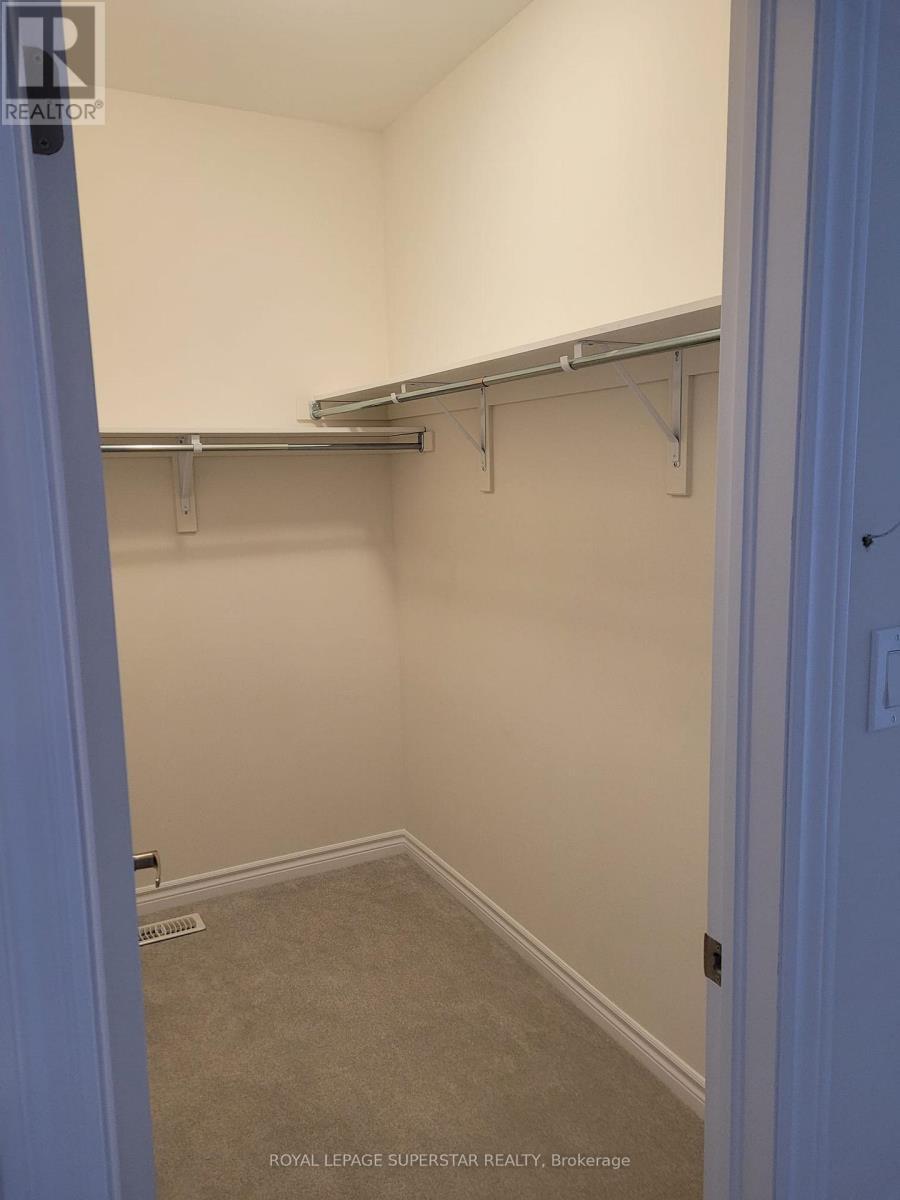 133 Berkely Street, Wasaga Beach, ON - Indoor With Storage