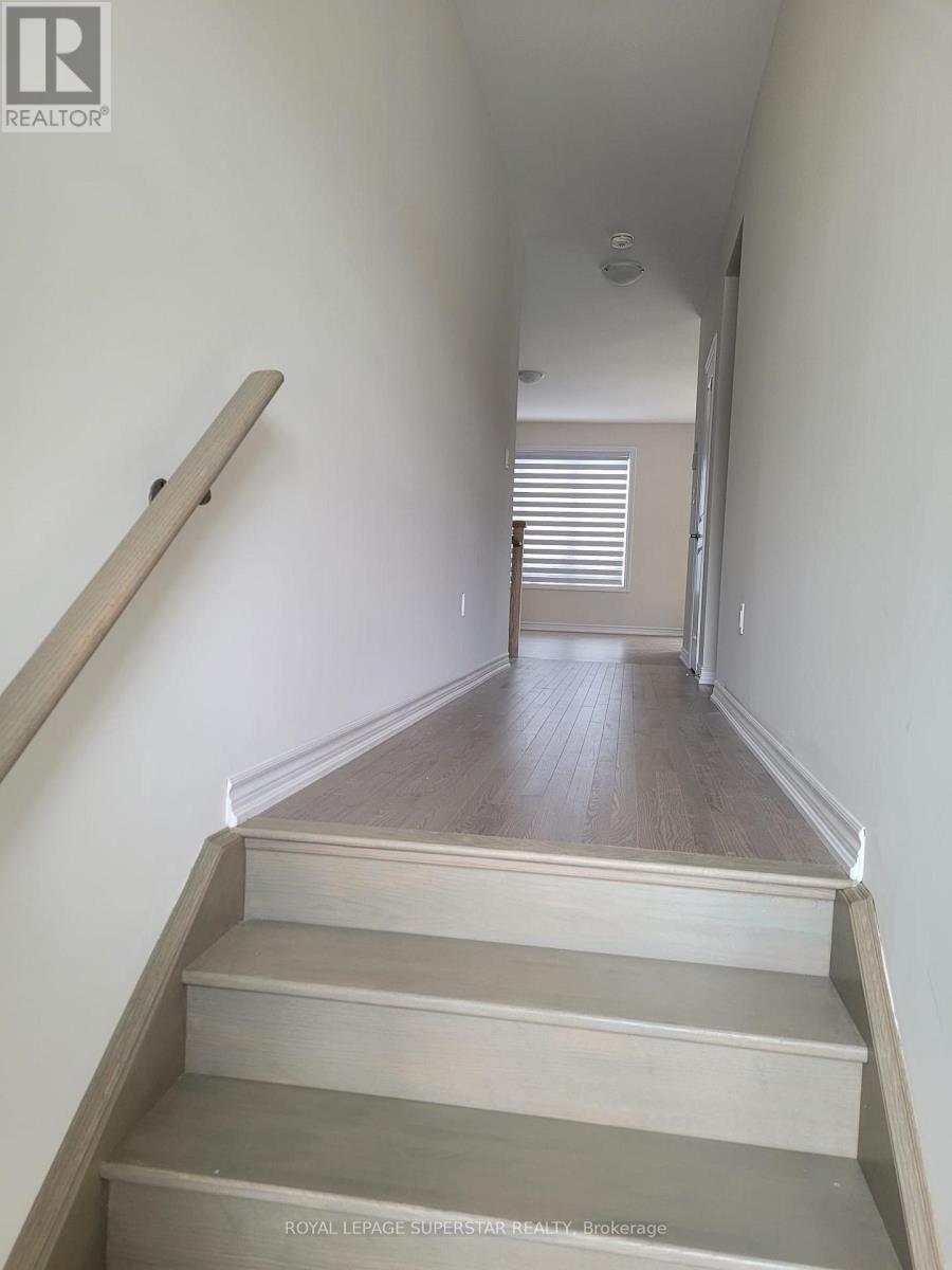 133 Berkely Street, Wasaga Beach, ON - Indoor Photo Showing Other Room