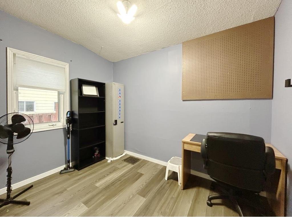 505 King'S Highway, Fort Frances, ON - Indoor