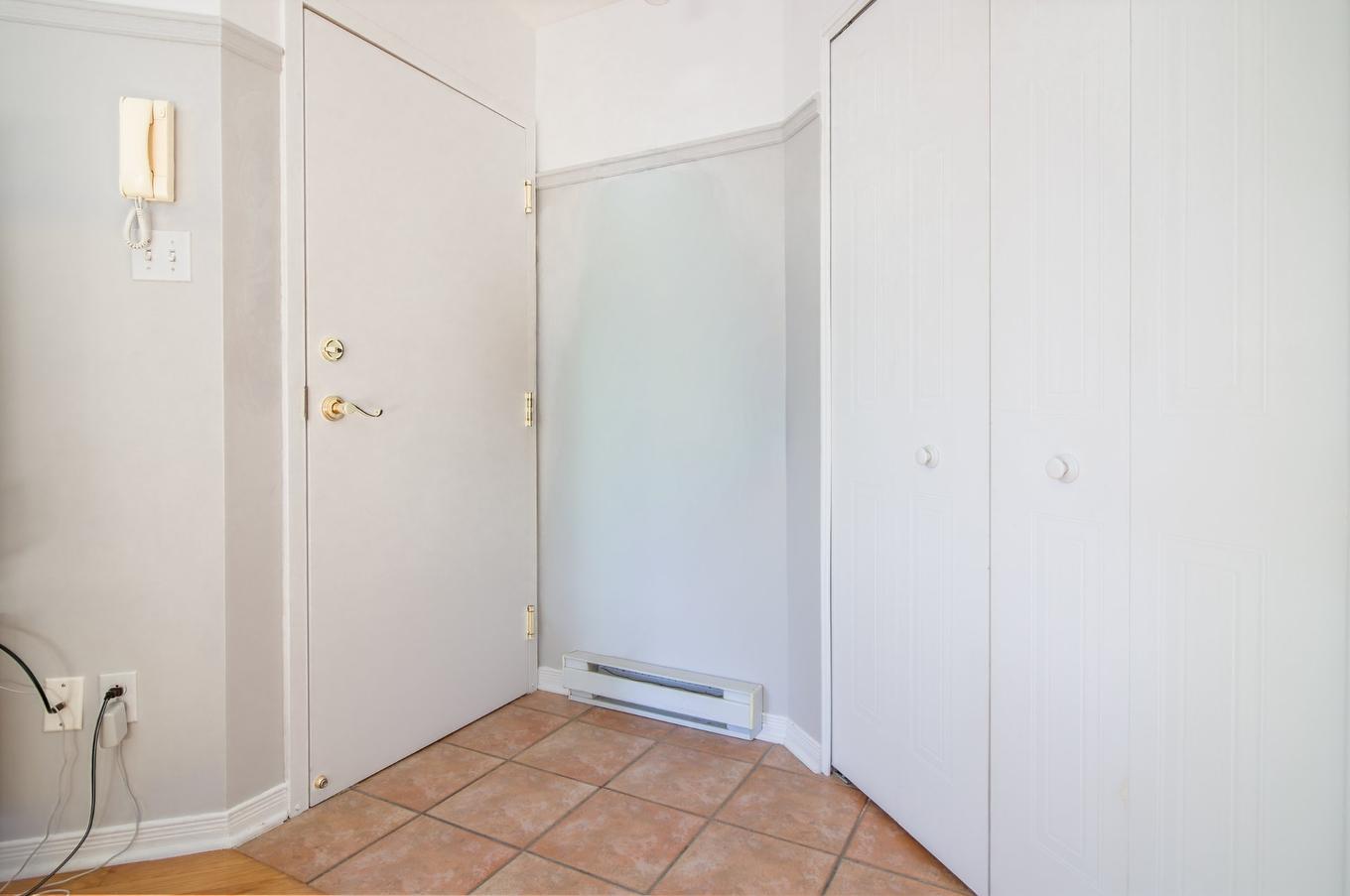 Hall - 6-545 Rue Jérôme-Richer, Saint-Eustache, QC - Indoor Photo Showing Other Room