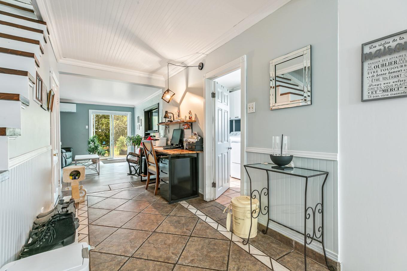 Den - 1377 - 1381 Ch. De Béthanie, Béthanie, QC - Indoor Photo Showing Other Room