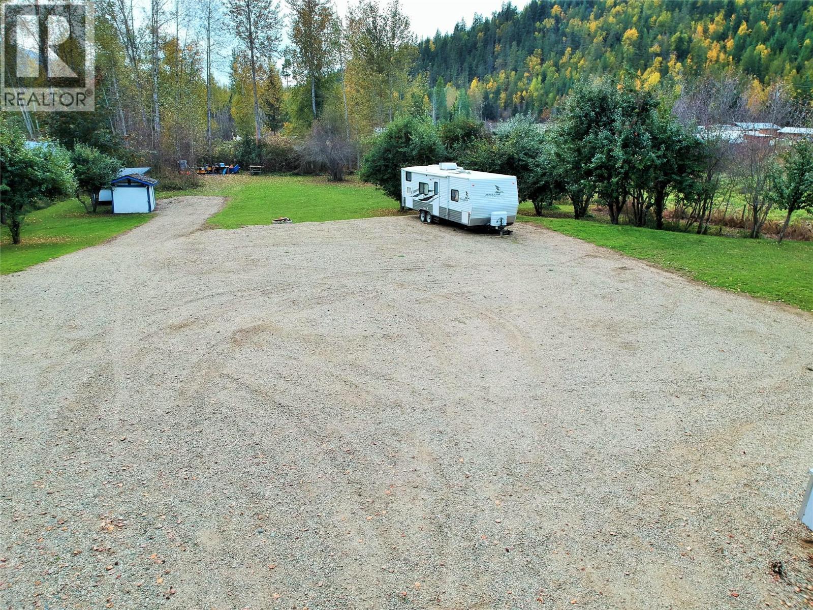 1822 Cemetery Road, Sicamous, BC