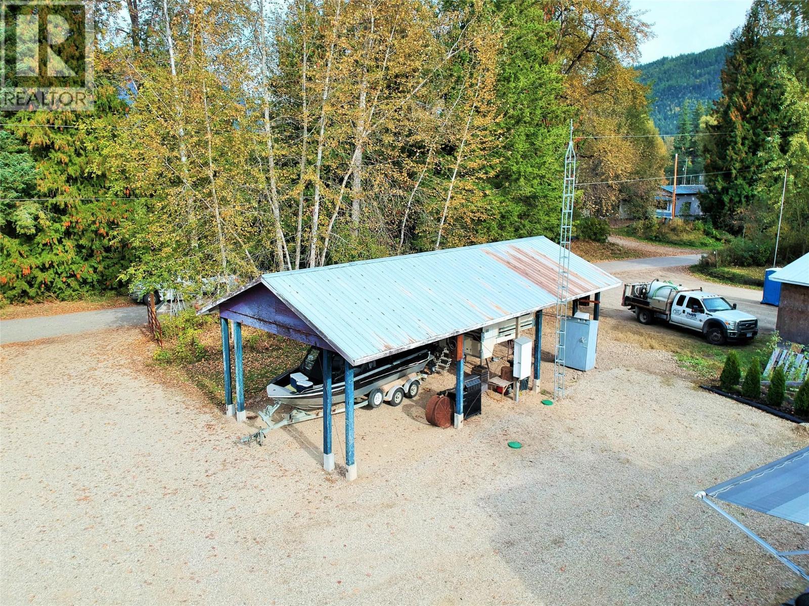 1822 Cemetery Road, Sicamous, BC