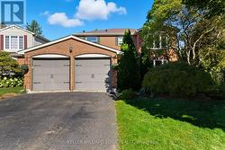 2163 WINDING WAY  Burlington, ON L7M 2Y2