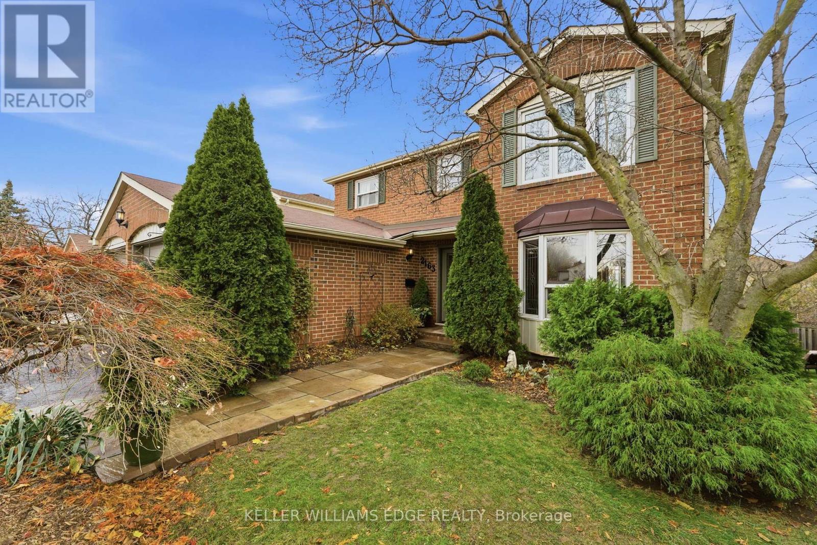 2163 Winding Way, Burlington, ON - Outdoor