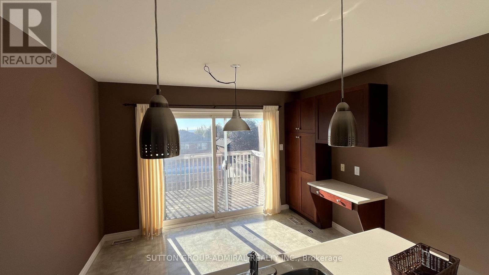 Bsm - 6 White Crescent, Barrie, ON - Indoor