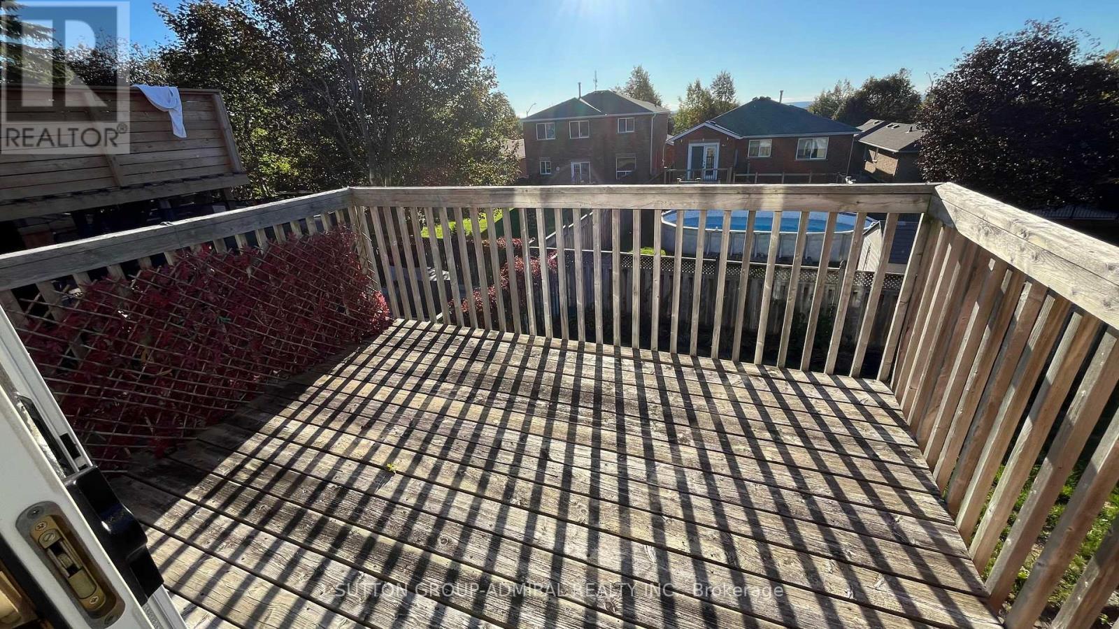 Bsm - 6 White Crescent, Barrie, ON - Outdoor