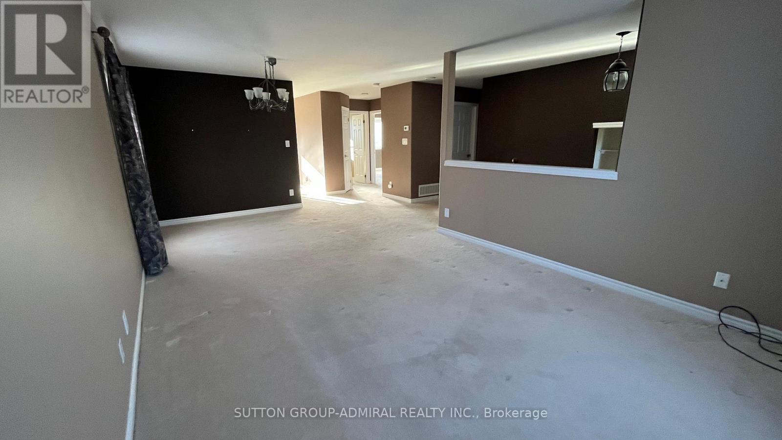 Bsm - 6 White Crescent, Barrie, ON -