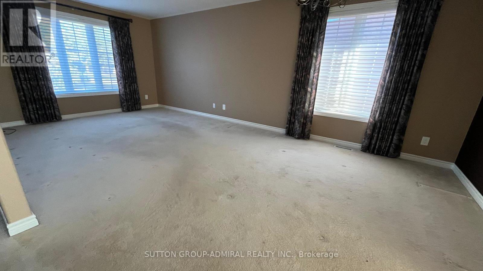 Bsm - 6 White Crescent, Barrie, ON - Indoor Photo Showing Other Room