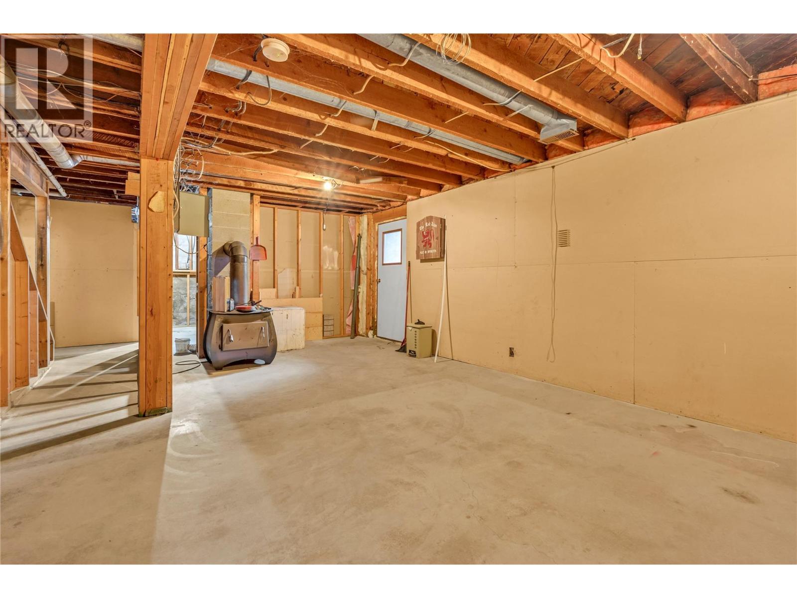1155 Maple Street, Okanagan Falls, BC - Indoor Photo Showing Basement