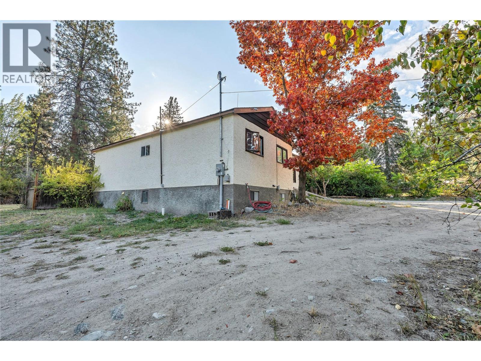 1155 Maple Street, Okanagan Falls, BC - Outdoor