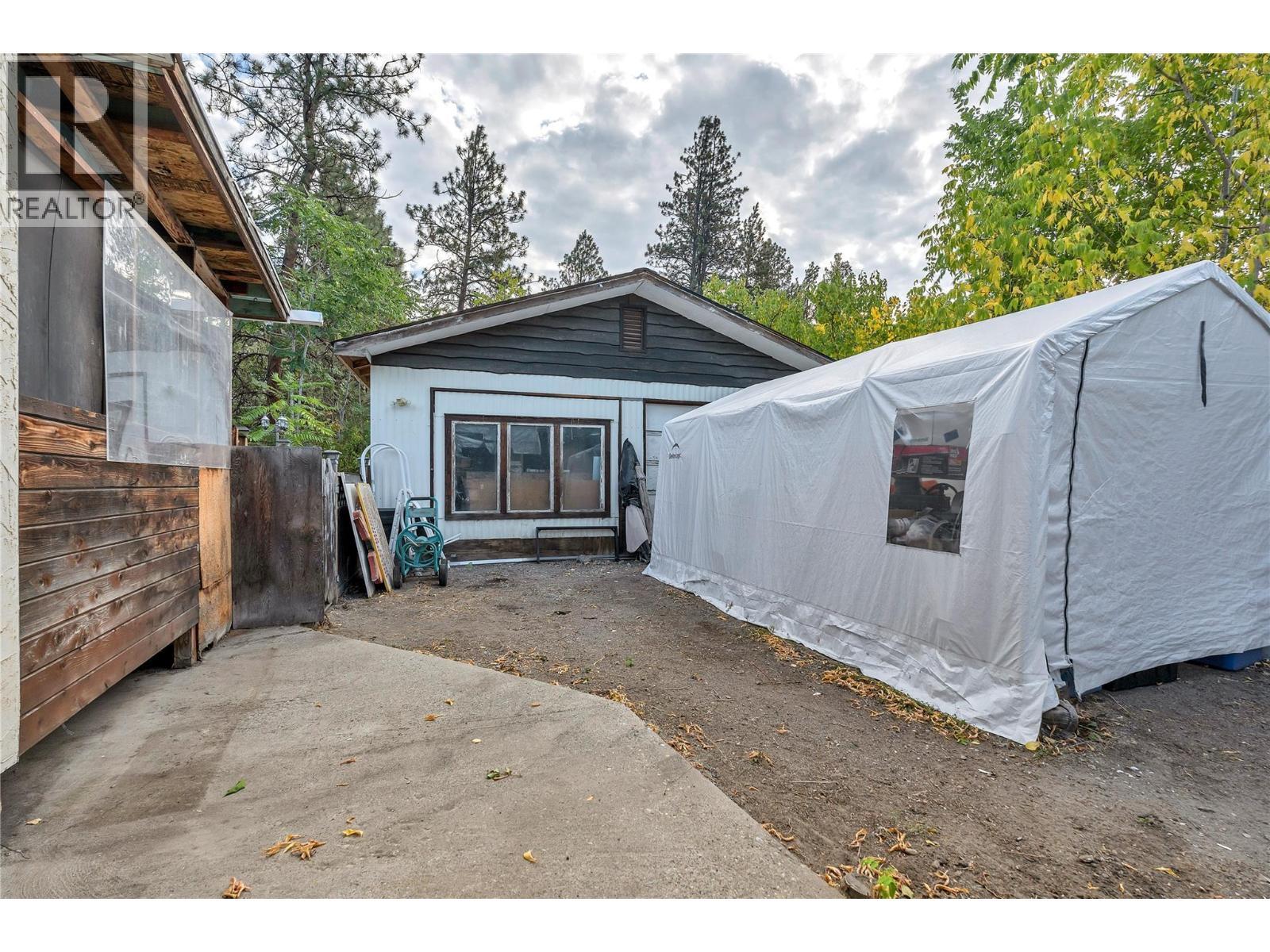 1155 Maple Street, Okanagan Falls, BC - Outdoor