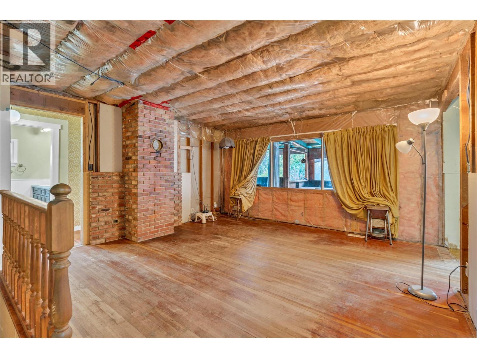 1155 Maple Street, Okanagan Falls, BC - Indoor Photo Showing Other Room