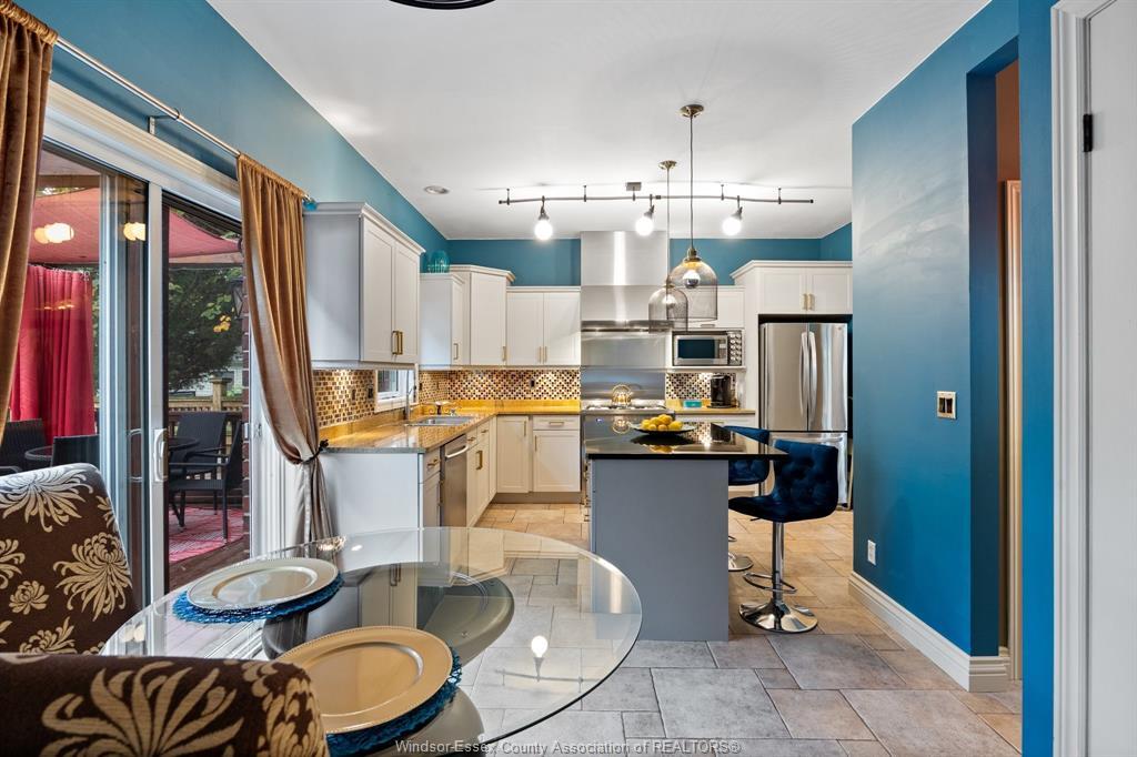 1288 Lakeview, Windsor, ON