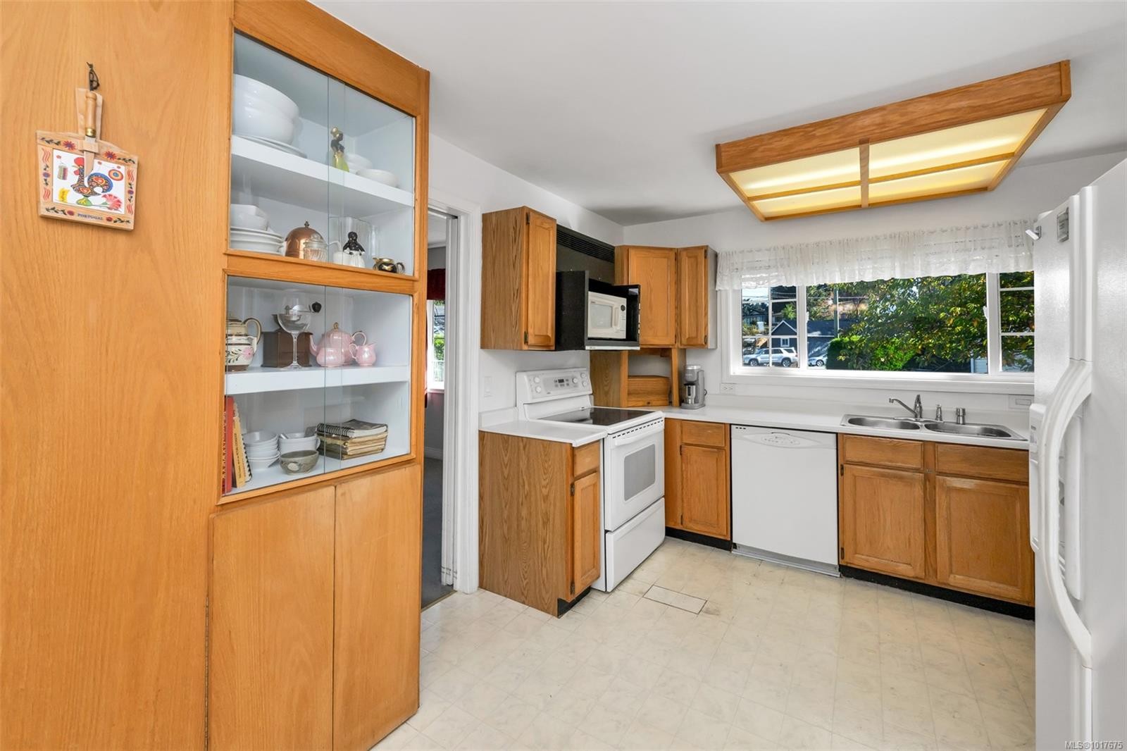 28 Cottonwood St, Lake Cowichan, BC