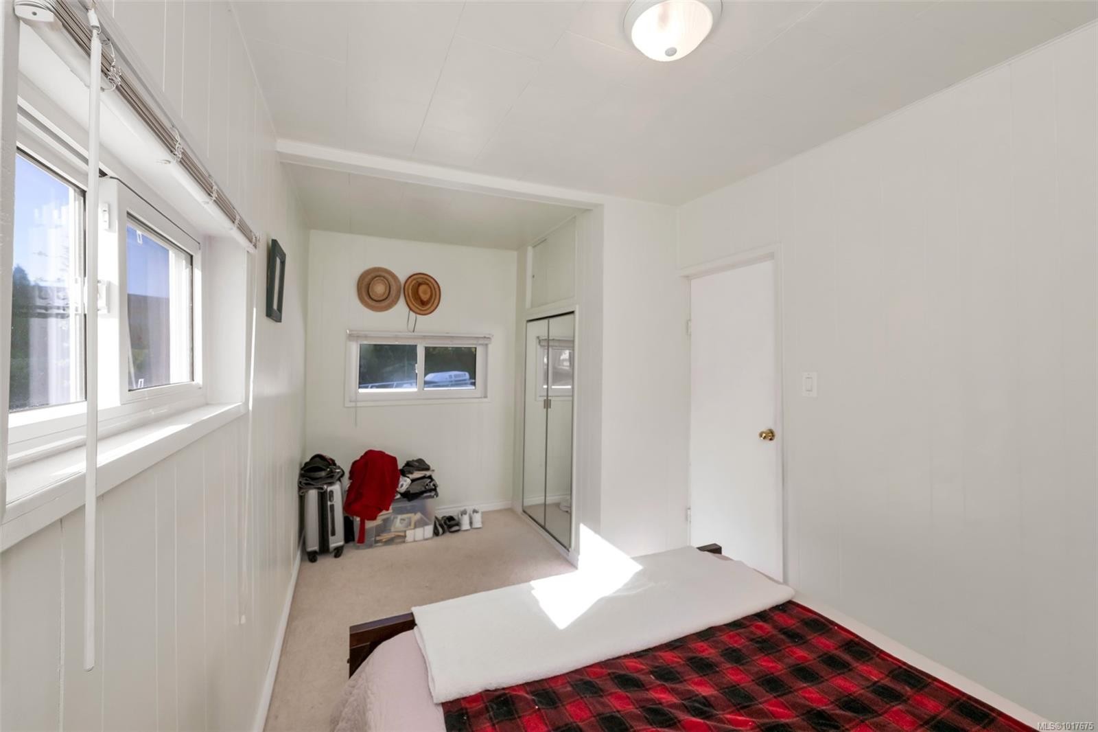 28 Cottonwood St, Lake Cowichan, BC