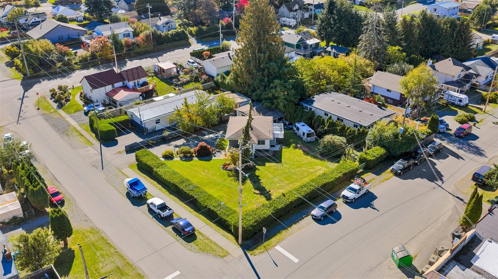 28 Cottonwood St, Lake Cowichan, BC