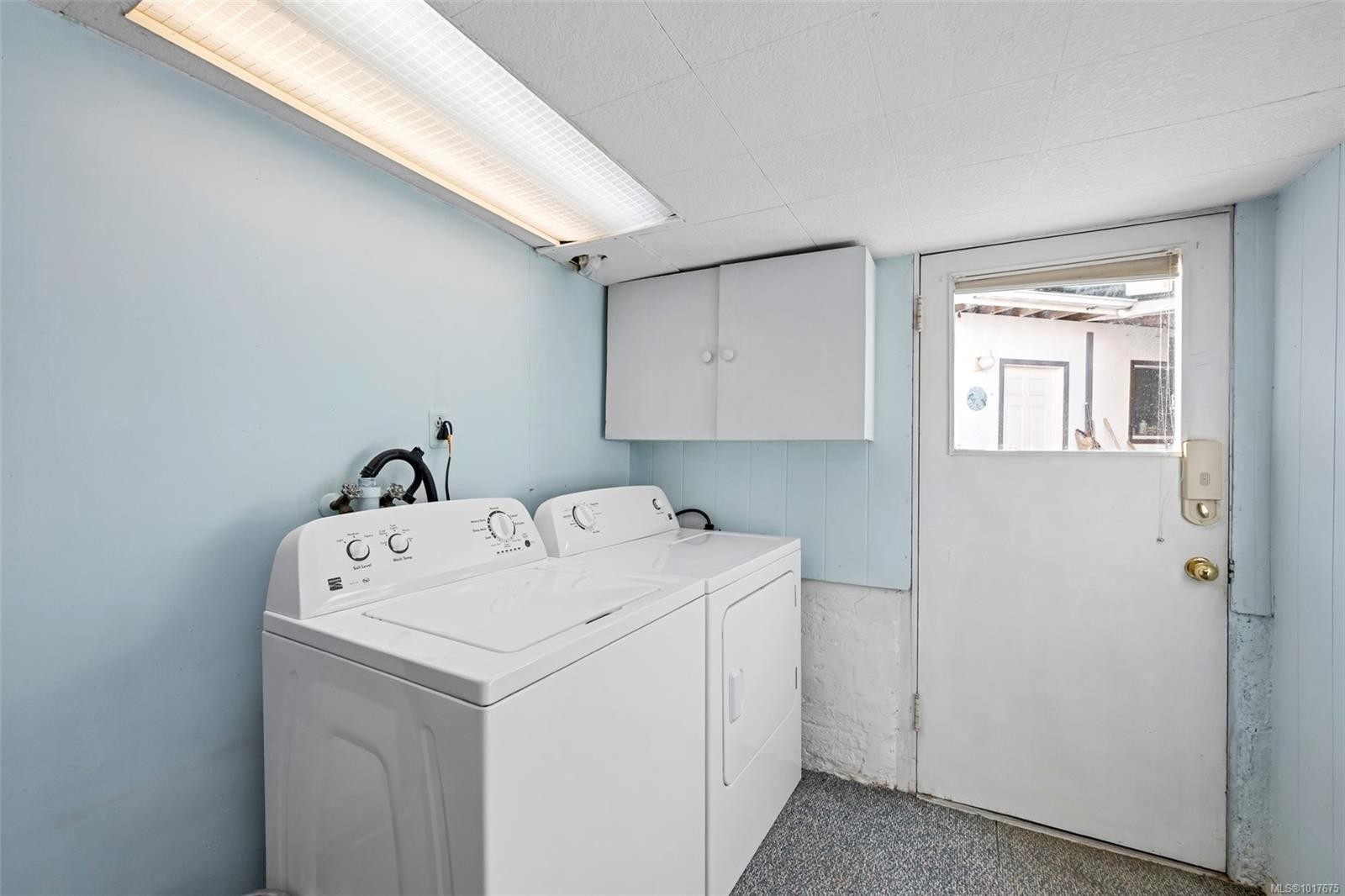 28 Cottonwood St, Lake Cowichan, BC