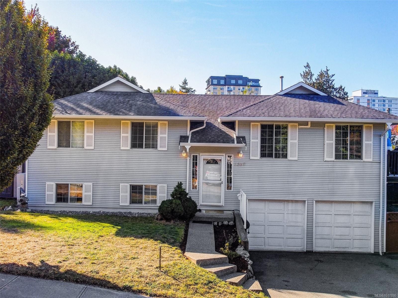 1265 Woodway Rd, Esquimalt, BC