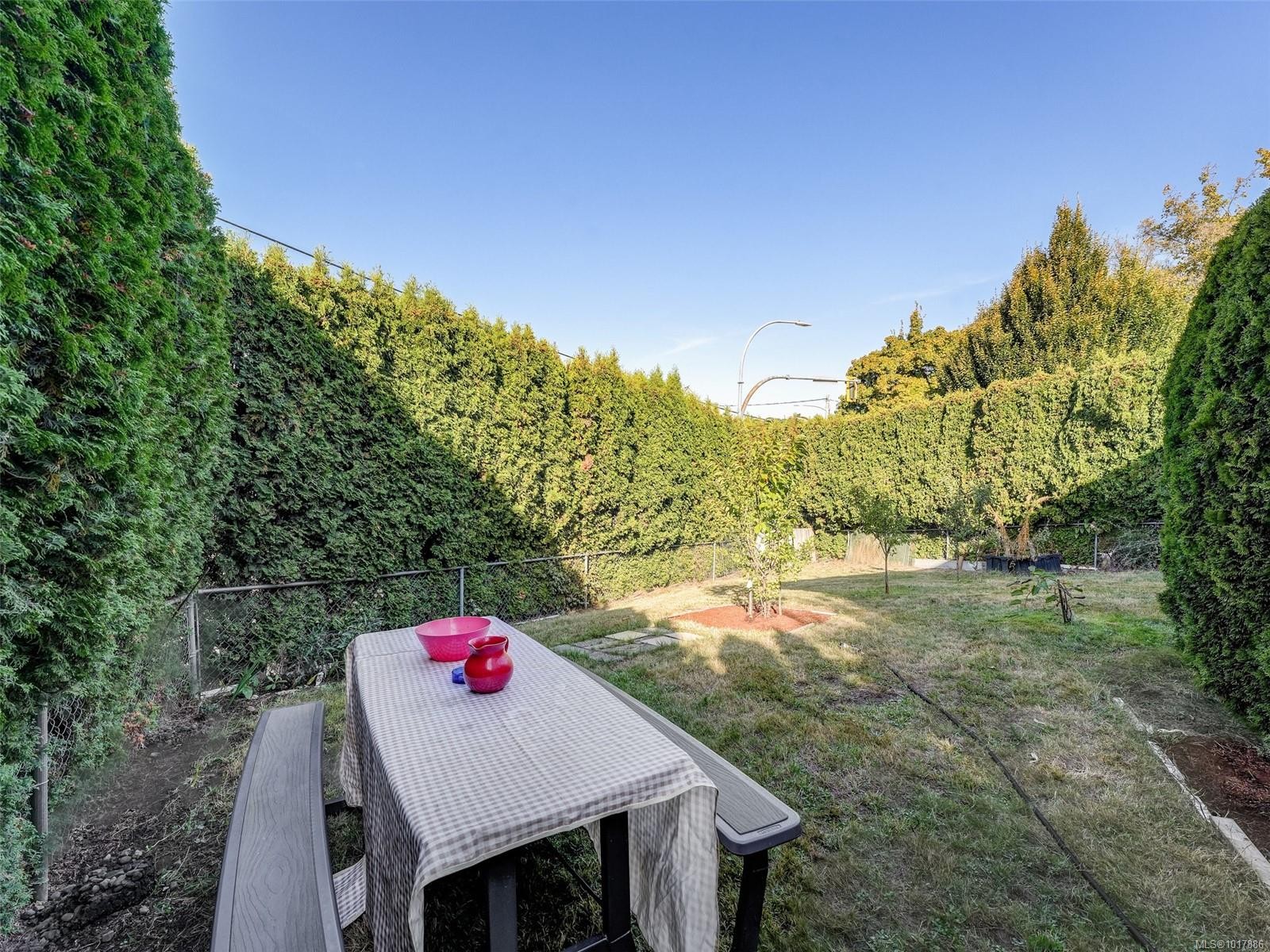 1265 Woodway Rd, Esquimalt, BC