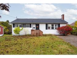 2 Rosedale CRES Saint John, NB E2J 3G4