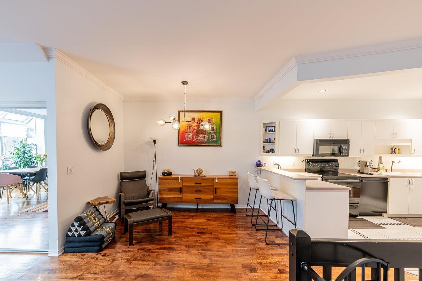 Kitchen - 5873 Rue David-Lewis, Côte-Saint-Luc, QC - Indoor Photo Showing Kitchen