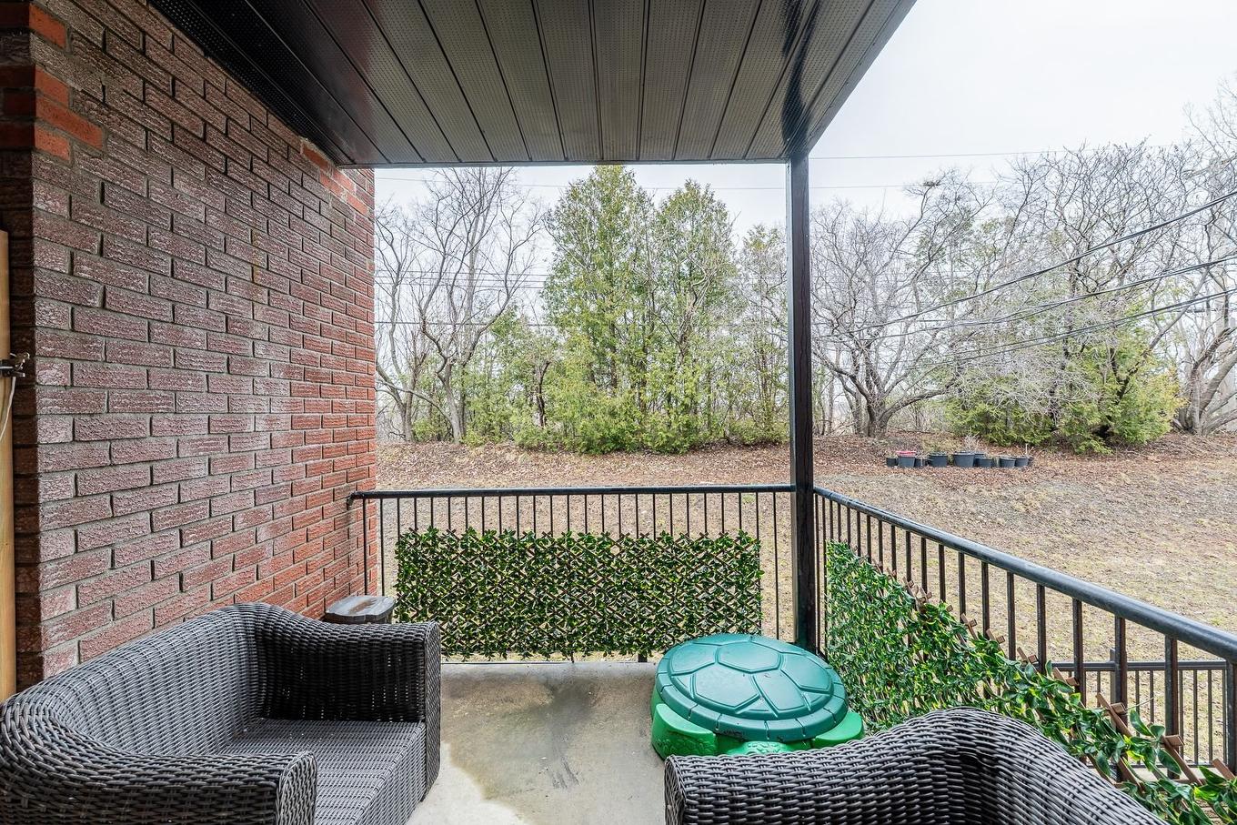 Balcony - 5873 Rue David-Lewis, Côte-Saint-Luc, QC - Outdoor With Exterior