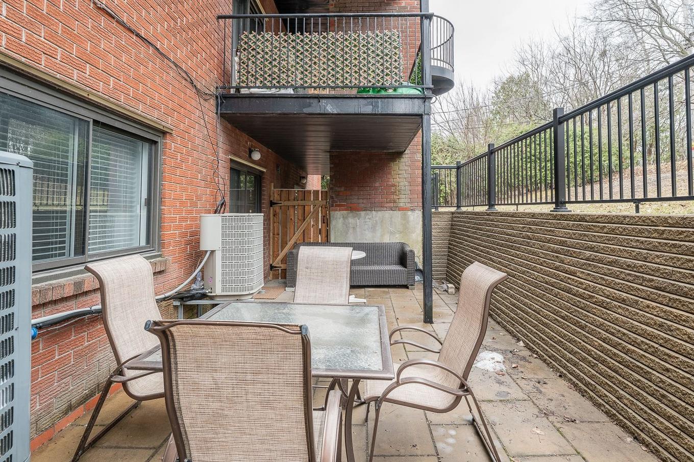 Patio - 5873 Rue David-Lewis, Côte-Saint-Luc, QC - Outdoor With Exterior