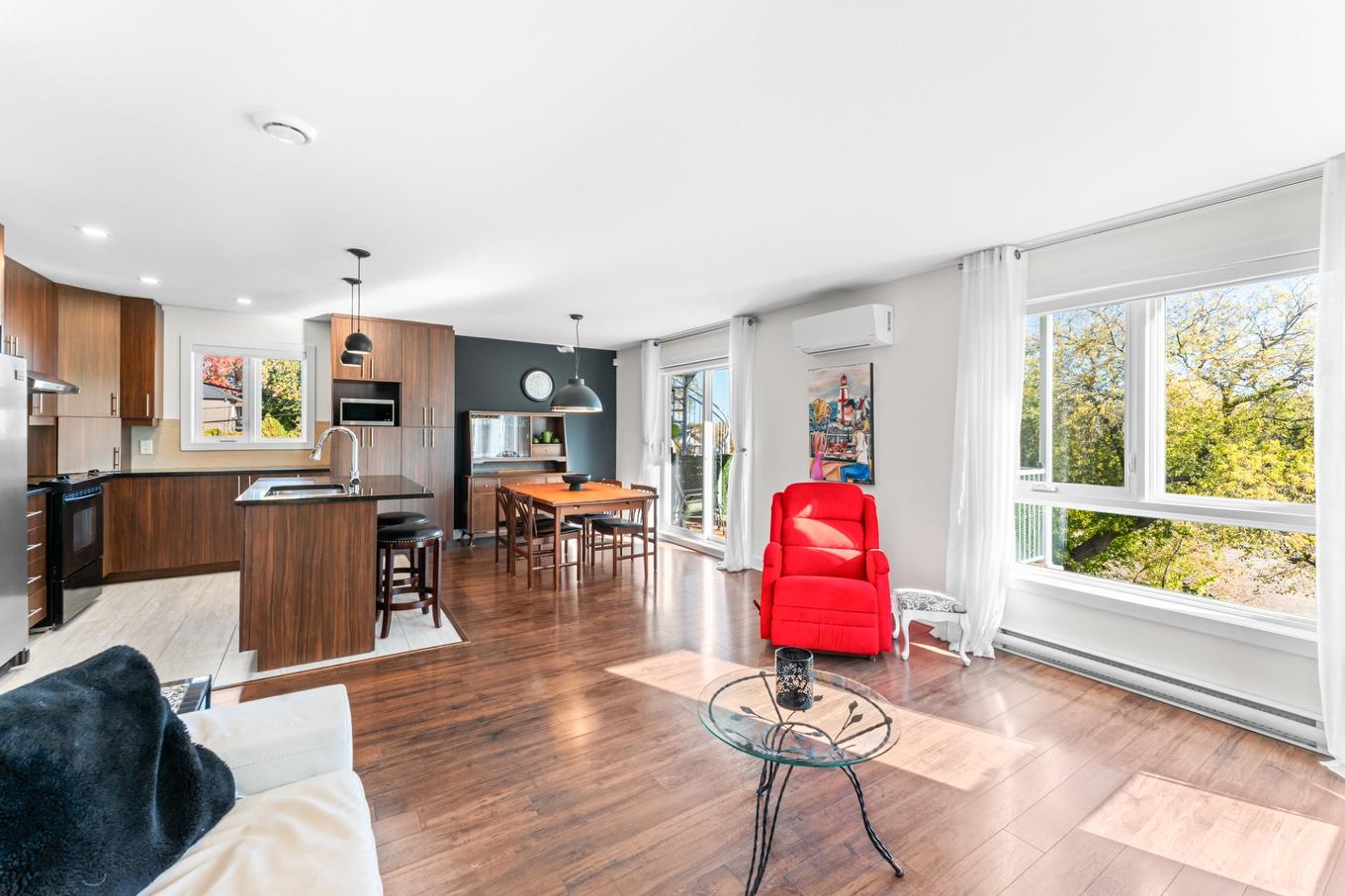 Salon - 3-354 Rue Notre-Dame, Charlemagne, QC - Indoor Photo Showing Living Room