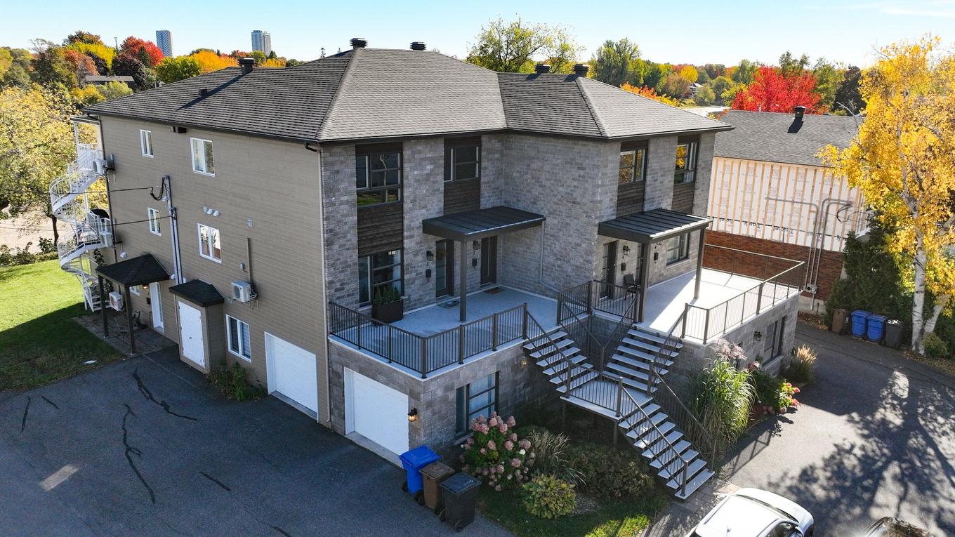 Façade - 3-354 Rue Notre-Dame, Charlemagne, QC - Outdoor