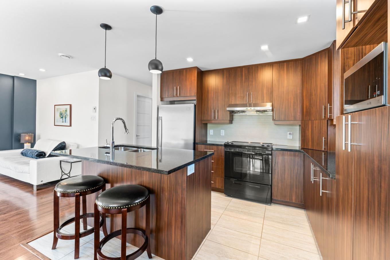 Cuisine - 3-354 Rue Notre-Dame, Charlemagne, QC - Indoor Photo Showing Kitchen With Upgraded Kitchen