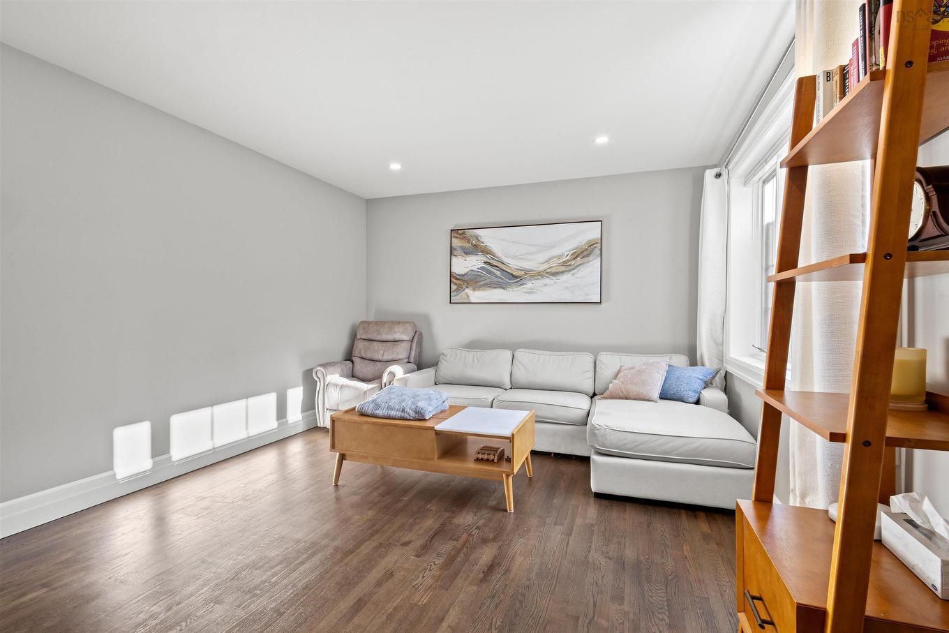 34 Sunset Drive, Bridgewater, NS