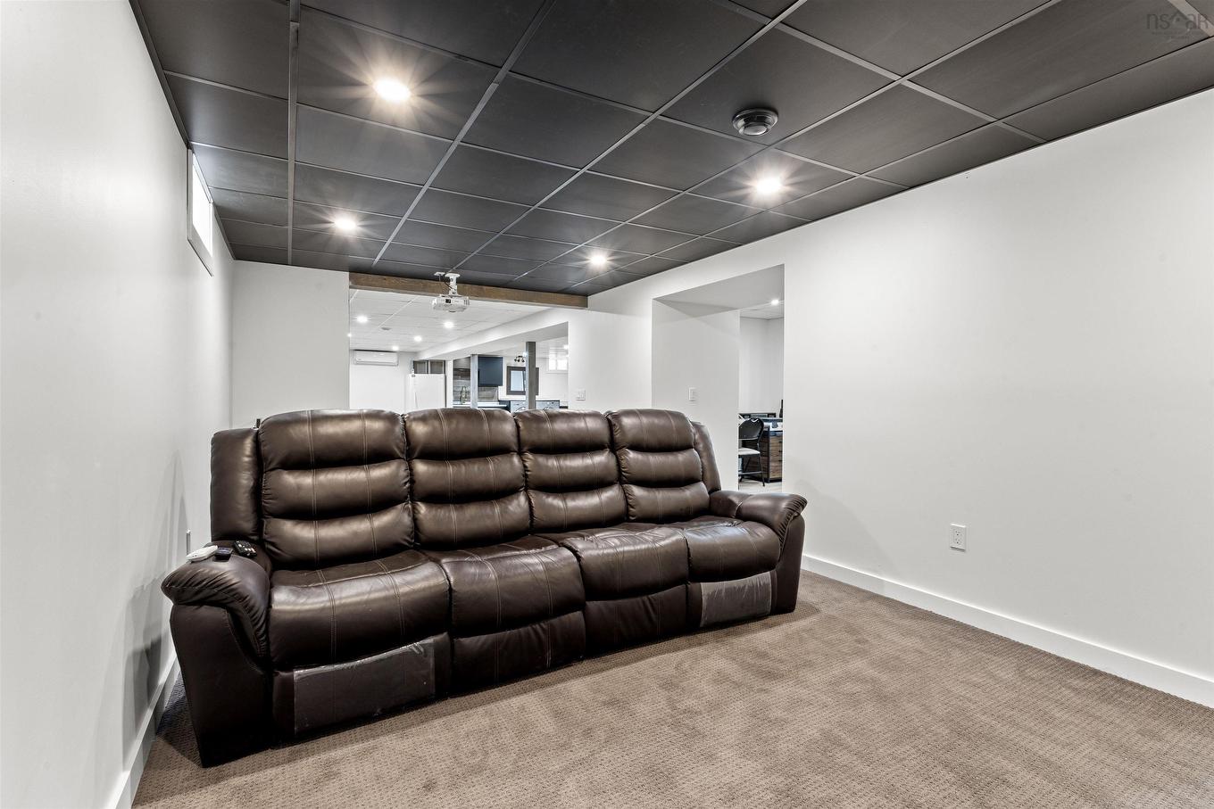 34 Sunset Drive, Bridgewater, NS